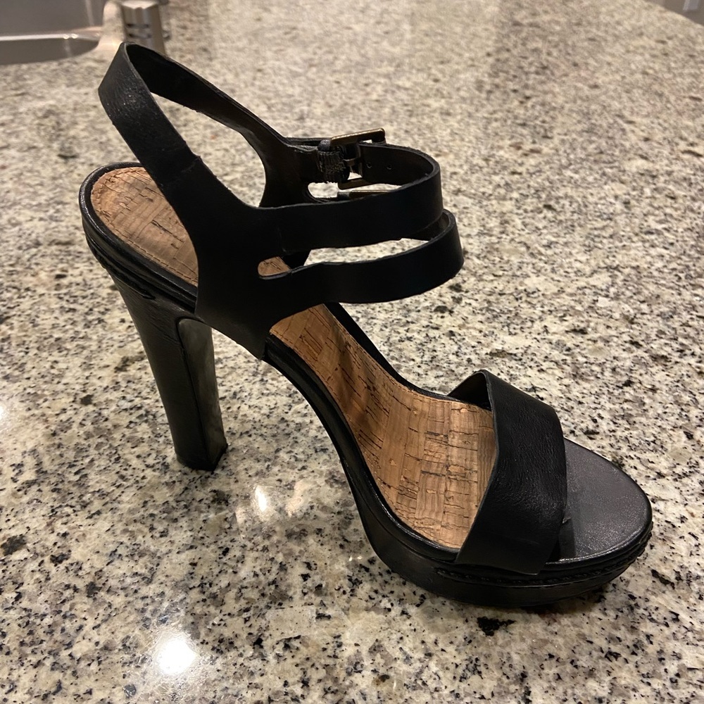 Size 7 Black Ralph Lauren Heels